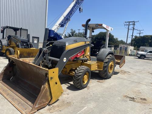 2015 John Deere 210L