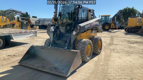 2024 John Deere 330G