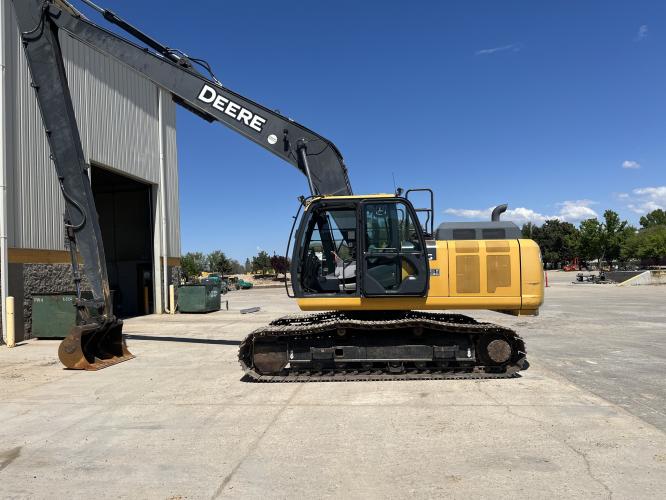 John Deere 210G LC