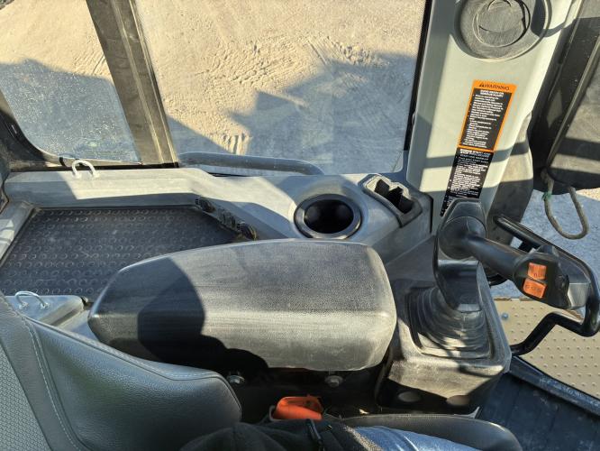 John Deere 700L