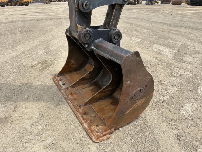 John Deere 210G LC