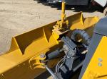 John Deere 700L