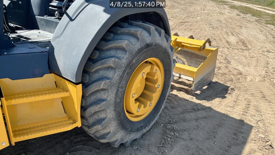 John Deere 210 G
