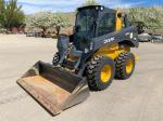John Deere 330G