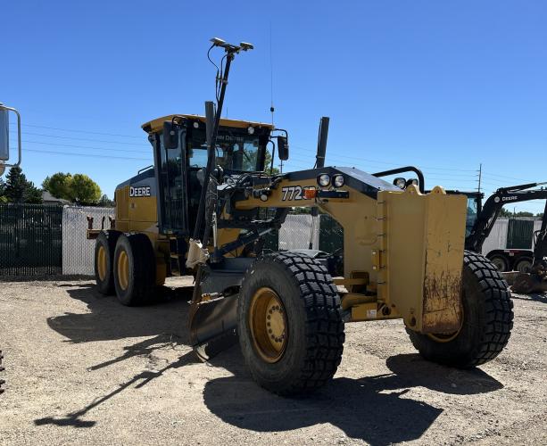 John Deere 772G