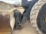 John Deere 744L