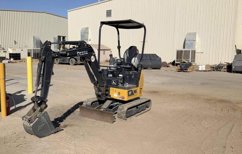 John Deere 17 P