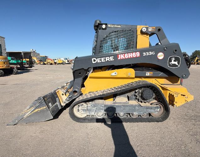 John Deere 333G