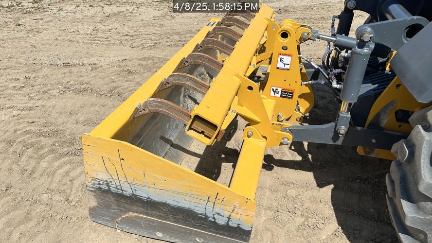 John Deere 210 G