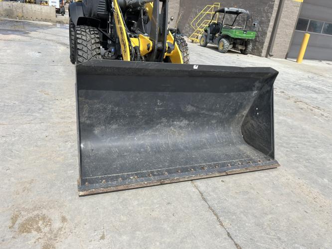 New Holland W80C