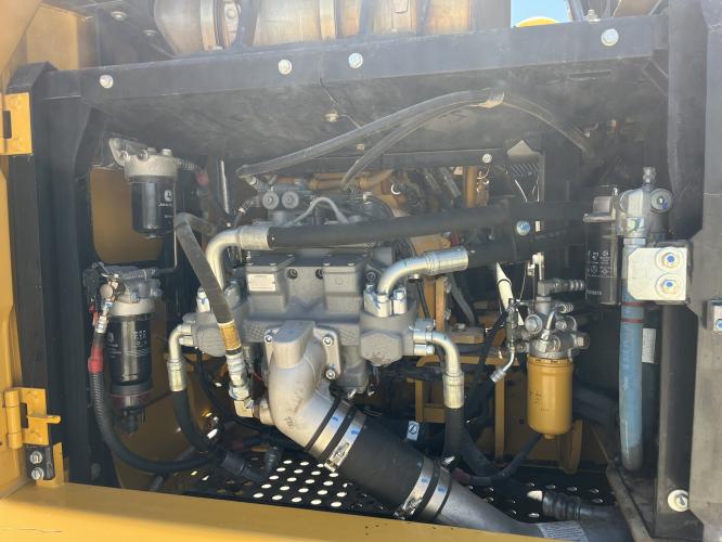 John Deere 210G LC