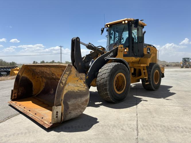 John Deere 624 P