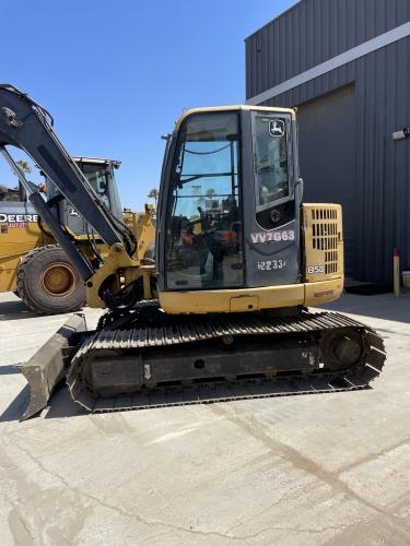John Deere 85D
