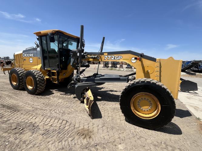 John Deere 772GP