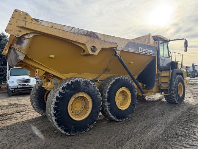 John Deere 310E