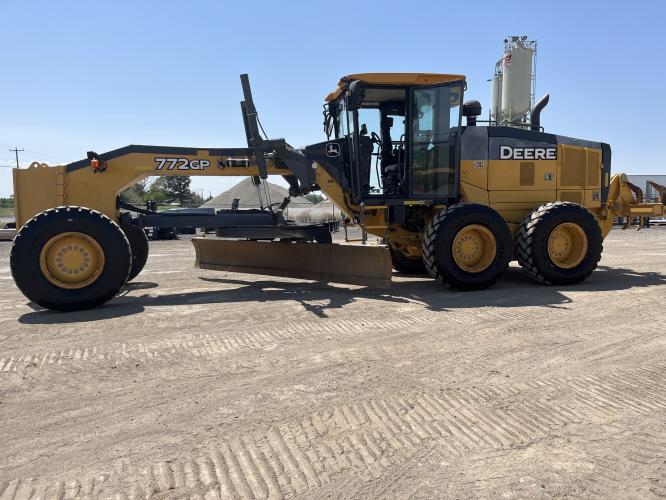 John Deere 772GP