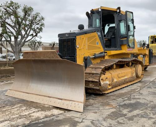 2023 John Deere 750L